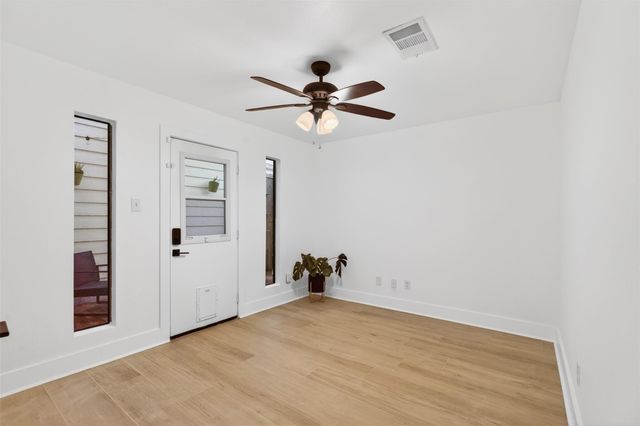 2716 Bagby Street, Houston, TX 77006