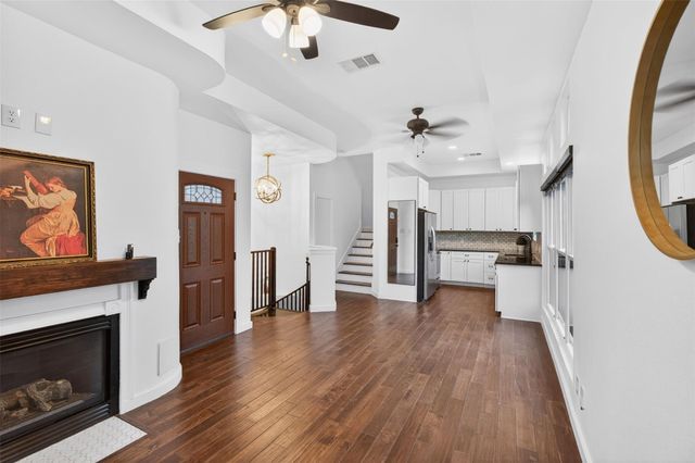 2716 Bagby Street, Houston, TX 77006