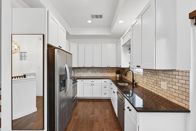 2716 Bagby Street, Houston, TX 77006