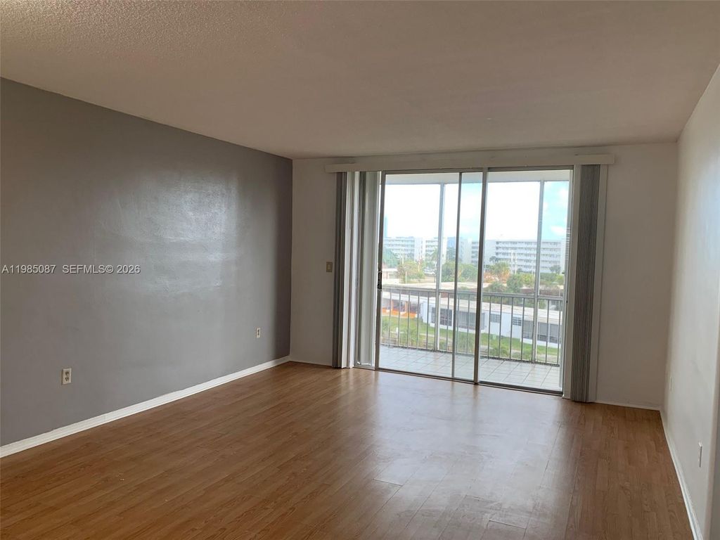 2859 Leonard Drive G510, Aventura, FL 33160