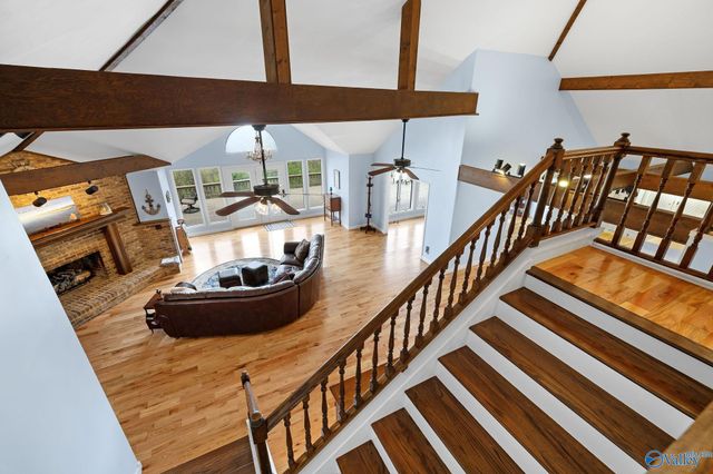 3018 Woodvue Road, Guntersville, AL 35976