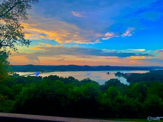 3018 Woodvue Road, Guntersville, AL 35976