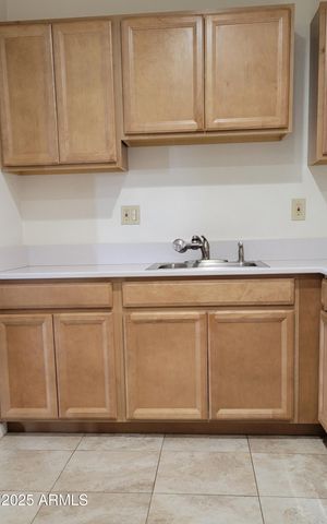 1097 S Stone Avenue, Superior, AZ 85173