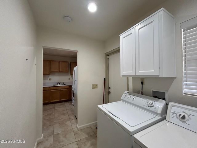 1097 S Stone Avenue, Superior, AZ 85173