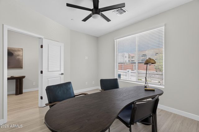 2601 E CLARENDON Avenue 19, Phoenix, AZ 85016