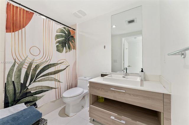 1300 S Miami Ave 2907, Miami, FL 33130