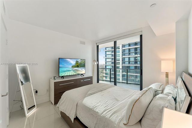 1300 S Miami Ave 2907, Miami, FL 33130