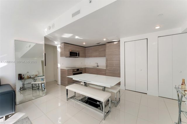 1300 S Miami Ave 2907, Miami, FL 33130