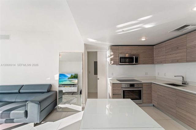 1300 S Miami Ave 2907, Miami, FL 33130