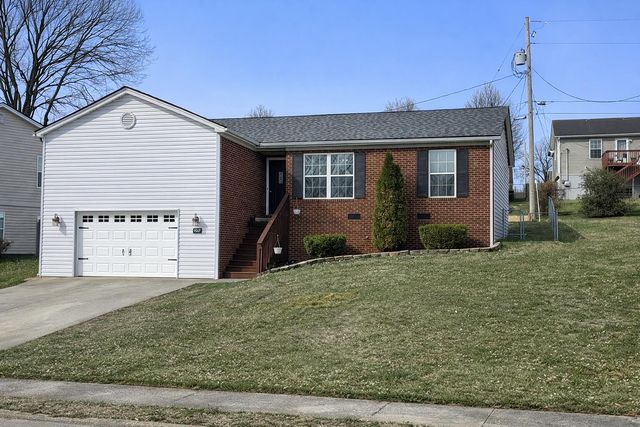 409 Briar Patch Lane, Frankfort, KY 40601