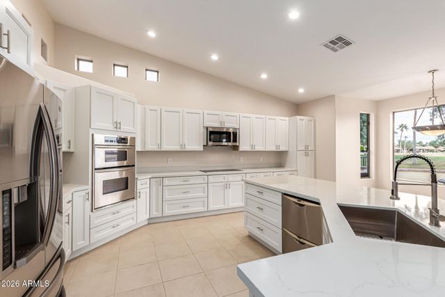 24321 S ANGORA Drive, Sun Lakes, AZ 85248