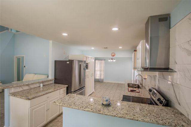 5611 Long Creek Lane, Houston, TX 77088