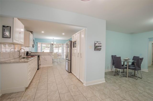 5611 Long Creek Lane, Houston, TX 77088
