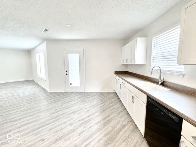 14463 Lee Stewart Lane, Fishers, IN 46038