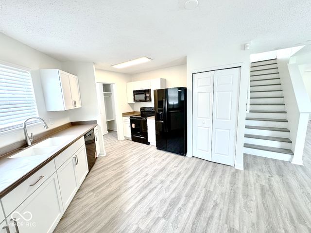 14463 Lee Stewart Lane, Fishers, IN 46038