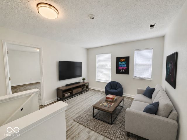 14463 Lee Stewart Lane, Fishers, IN 46038