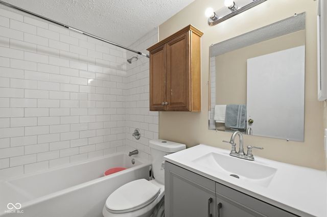3220 Lacy Court, Indianapolis, IN 46227