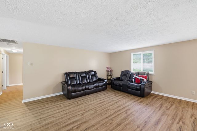 3220 Lacy Court, Indianapolis, IN 46227
