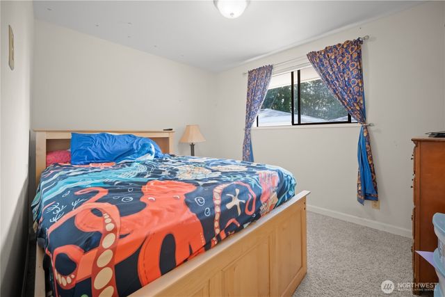 1781 NE 11th Avenue, Oak Harbor, WA 98277