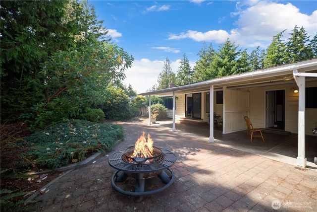 1781 NE 11th Avenue, Oak Harbor, WA 98277