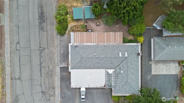1781 NE 11th Avenue, Oak Harbor, WA 98277