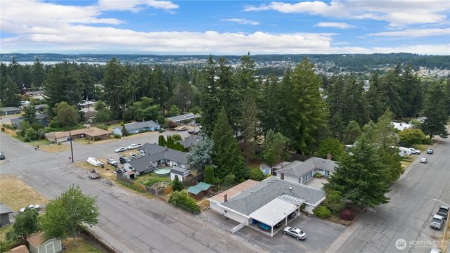 1781 NE 11th Avenue, Oak Harbor, WA 98277