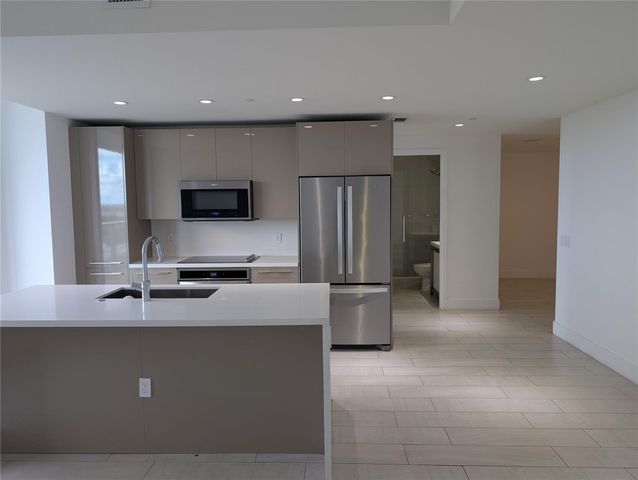 2000 Metropica Way 1501, Sunrise, FL 33323