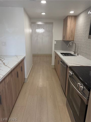 750 South Royal Crest Circle 344, Las Vegas, NV 89169