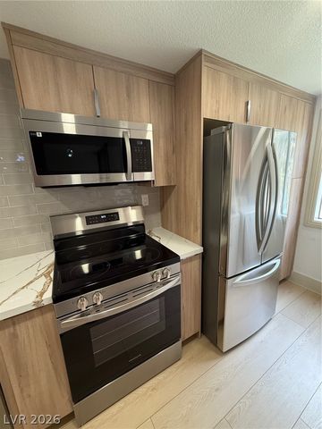 750 South Royal Crest Circle 344, Las Vegas, NV 89169