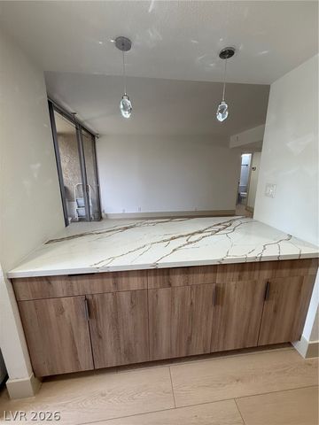 750 South Royal Crest Circle 344, Las Vegas, NV 89169