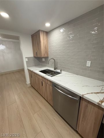 750 South Royal Crest Circle 344, Las Vegas, NV 89169