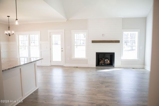 115 Brisbayne Circle, La Grange, NC 28551