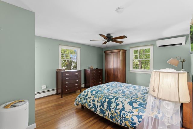 13 William Circle, Stratham, NH 03885