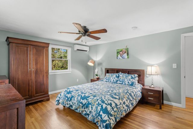 13 William Circle, Stratham, NH 03885