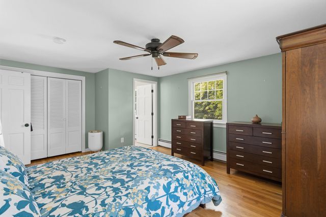 13 William Circle, Stratham, NH 03885