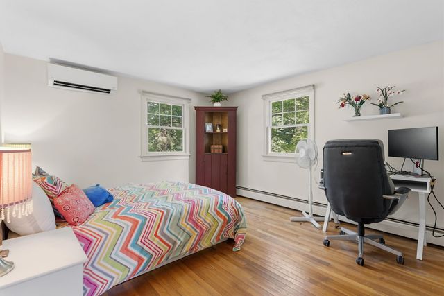 13 William Circle, Stratham, NH 03885