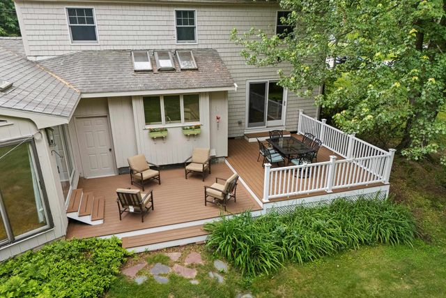 13 William Circle, Stratham, NH 03885