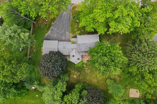 13 William Circle, Stratham, NH 03885