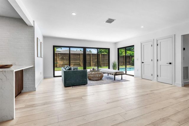 115 Bonnie Briar Lane, Delray Beach, FL 33444