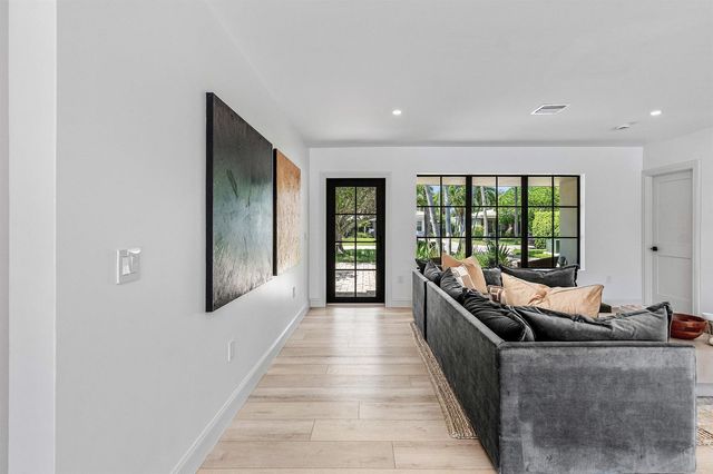 115 Bonnie Briar Lane, Delray Beach, FL 33444