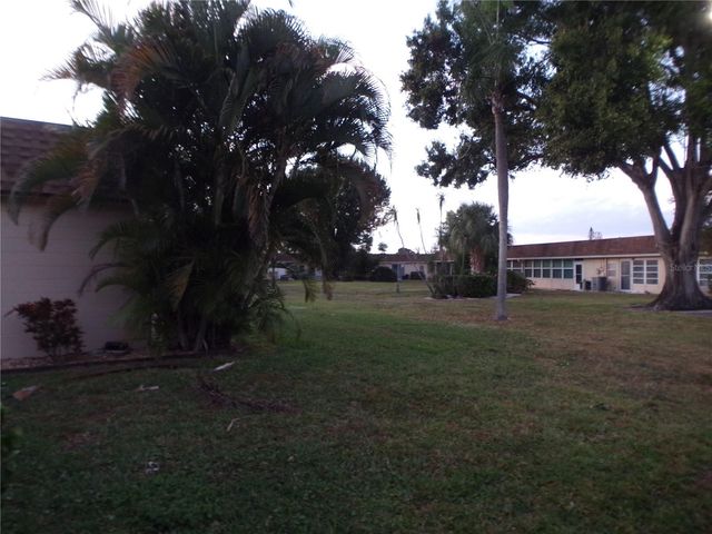 608 PARK CIRCLE, Bradenton, FL 34207