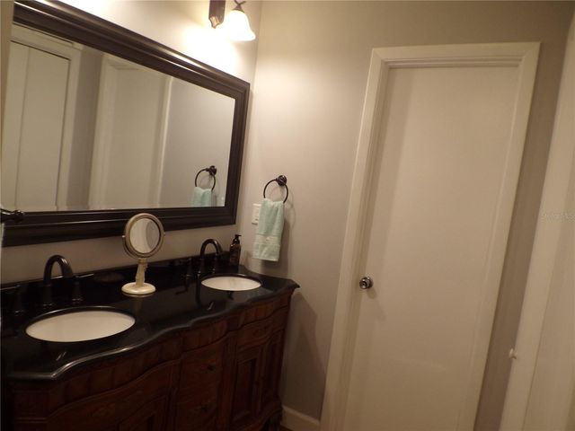 608 PARK CIRCLE, Bradenton, FL 34207