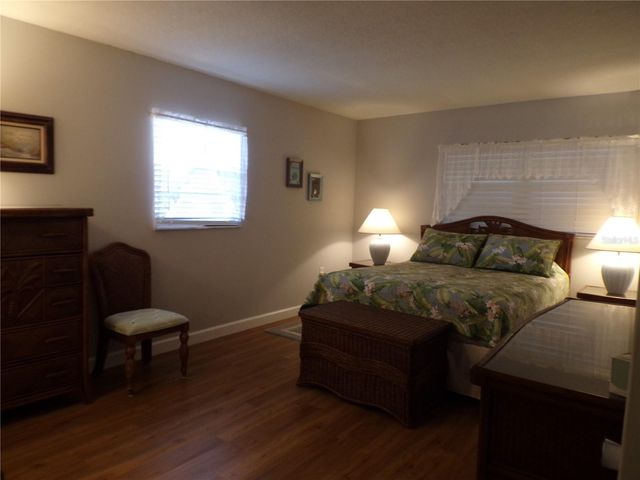 608 PARK CIRCLE, Bradenton, FL 34207