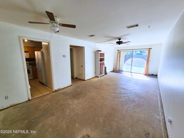 1716 EL CAMINO Road 1, Jacksonville, FL 32216