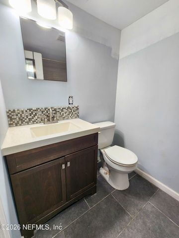 1716 EL CAMINO Road 1, Jacksonville, FL 32216