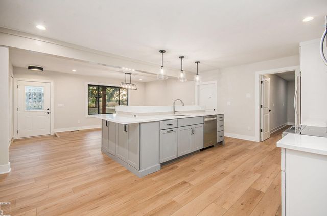 65589 Mound Road, Washington Twp, MI 48095