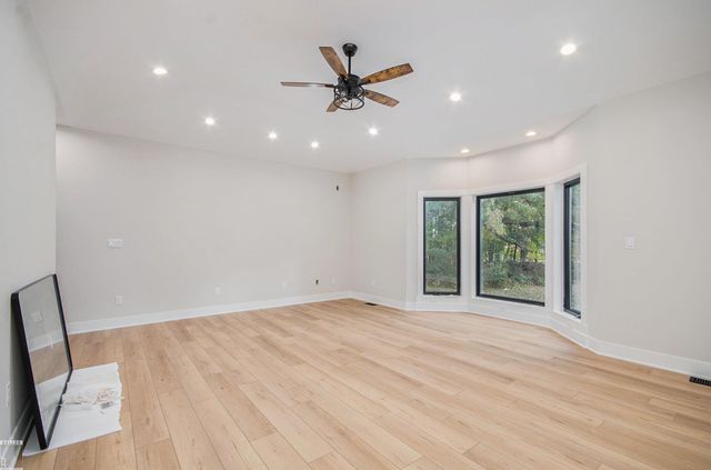 65589 Mound Road, Washington Twp, MI 48095