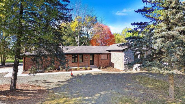 65589 Mound Road, Washington Twp, MI 48095