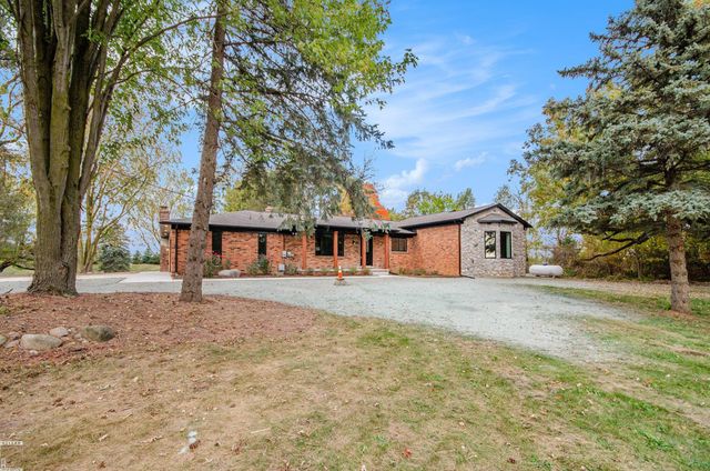 65589 Mound Road, Washington Twp, MI 48095