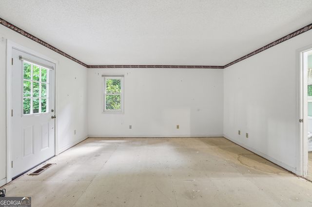 592 Potomac Drive, Tiger, GA 30576